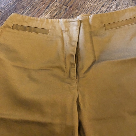 Beautiful Capri length jcrew khakis size 8 - Picture 3 of 5